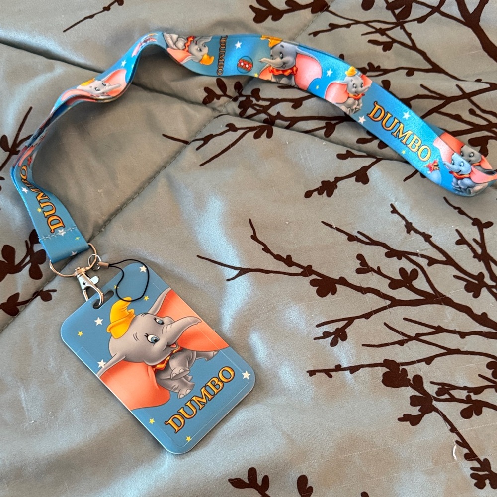 Disney Dumbo lanyard with hardcover card holder